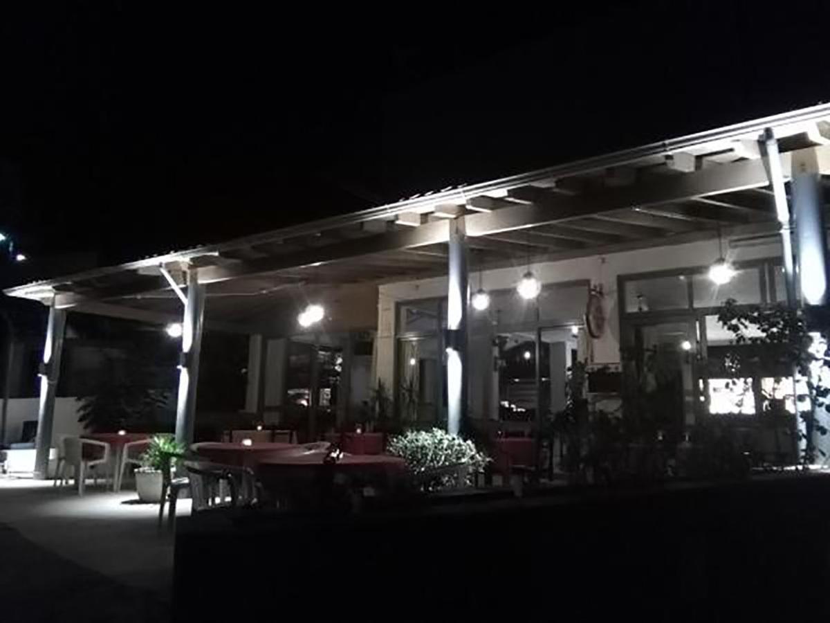 Aragorn Paradise Garden Moraitika Exterior photo